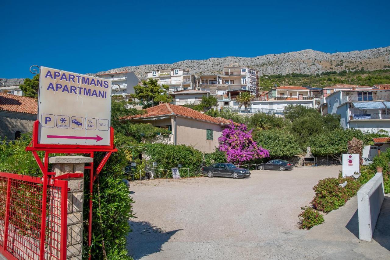 Apartments By The Sea Sumpetar, Omis - 2808 ภายนอก รูปภาพ