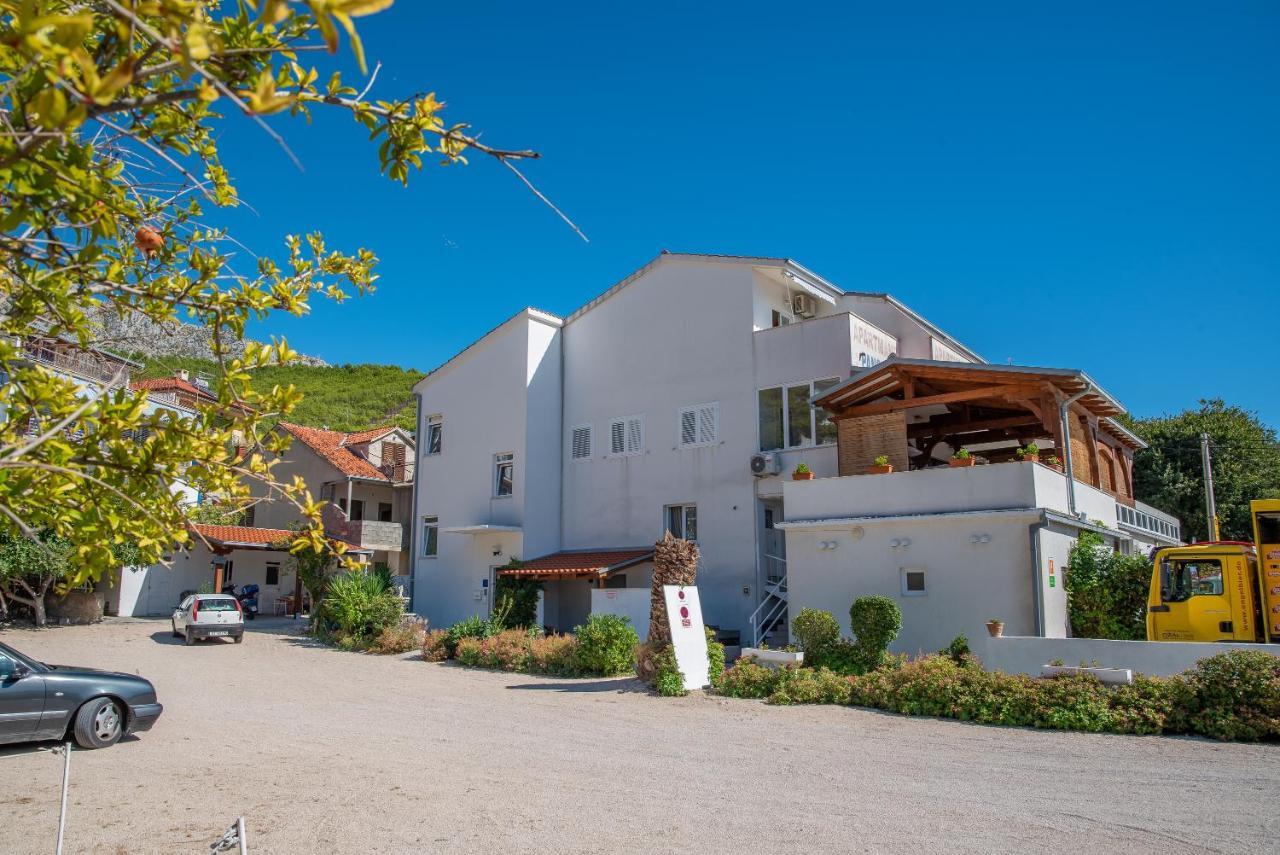 Apartments By The Sea Sumpetar, Omis - 2808 ภายนอก รูปภาพ