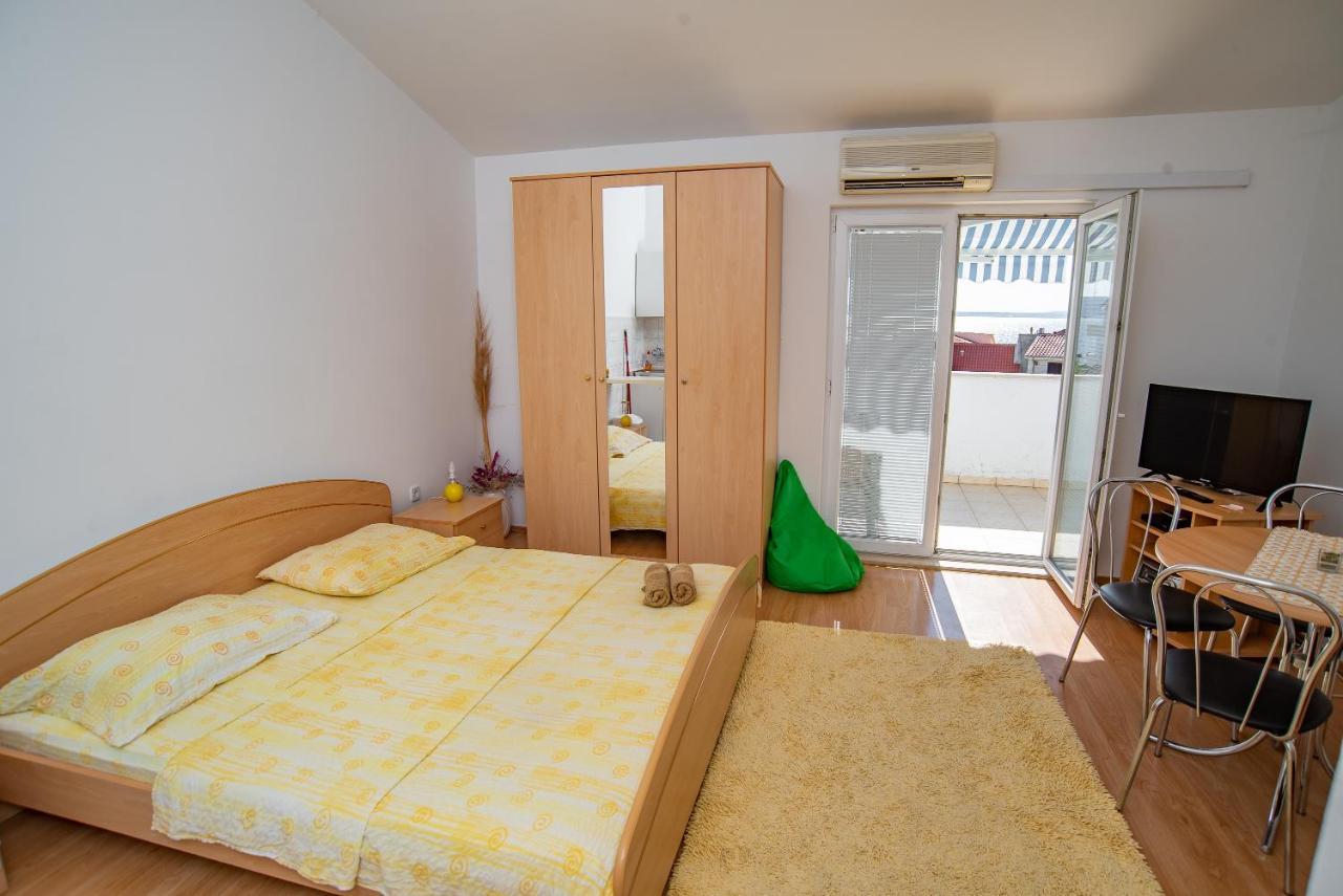 Apartments By The Sea Sumpetar, Omis - 2808 ภายนอก รูปภาพ