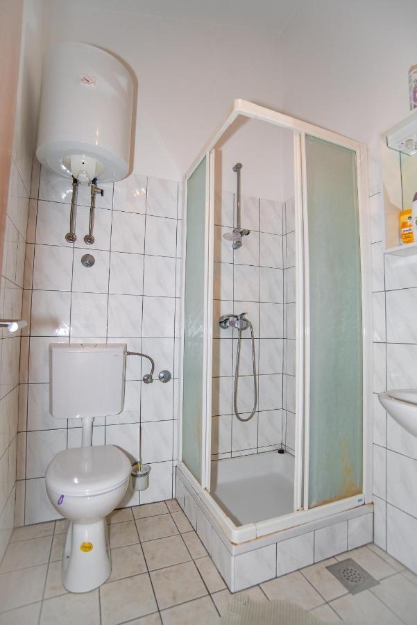 Apartments By The Sea Sumpetar, Omis - 2808 ภายนอก รูปภาพ