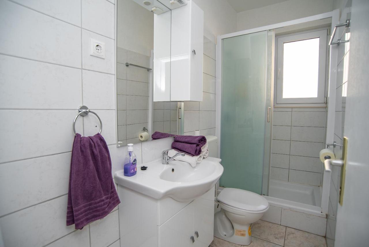 Apartments By The Sea Sumpetar, Omis - 2808 ภายนอก รูปภาพ