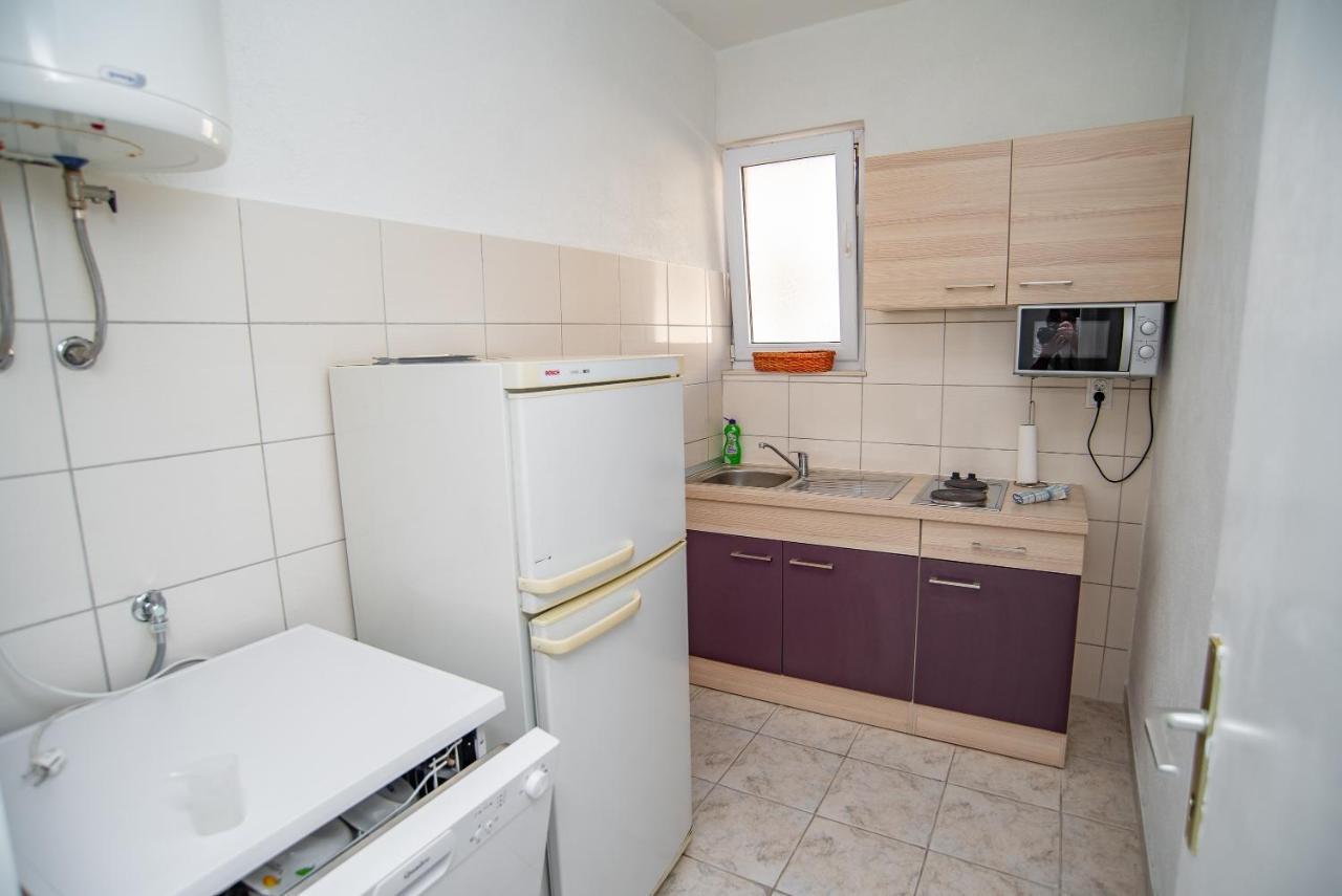 Apartments By The Sea Sumpetar, Omis - 2808 ภายนอก รูปภาพ
