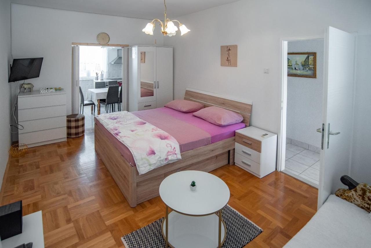 Apartments By The Sea Sumpetar, Omis - 2808 ภายนอก รูปภาพ